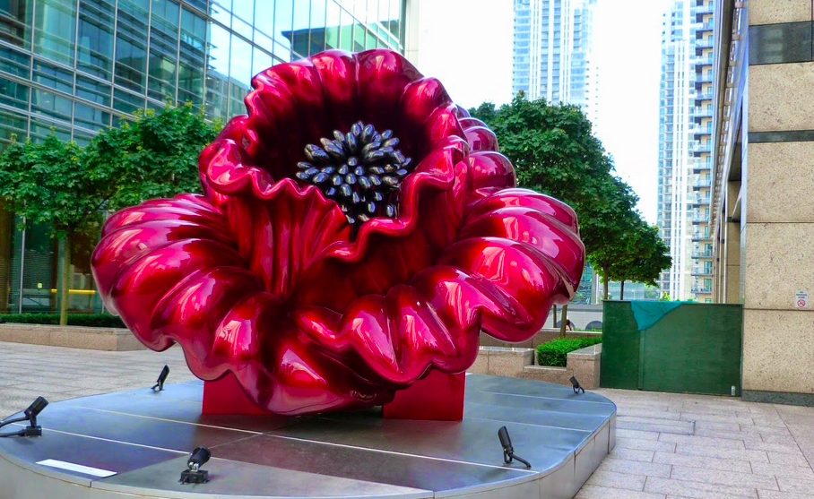Flower Art from Ana Tzarev in Canary Wharf