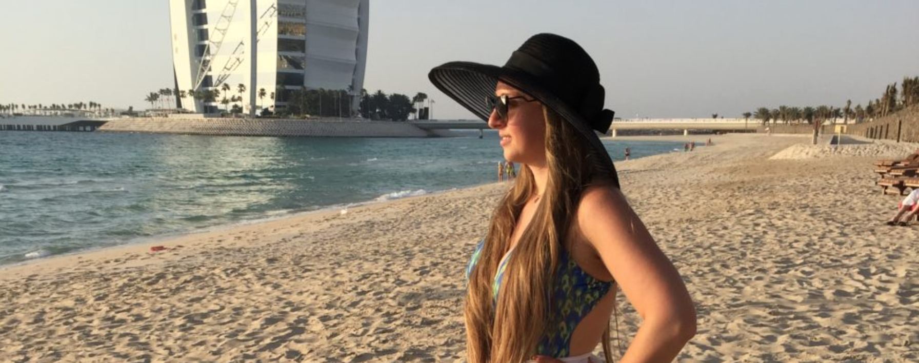 Outfit  /////  Dubai Beach Girl